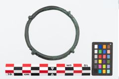 Foto von Bronzevierknotenarmring (NHMW-PRAE-023853)